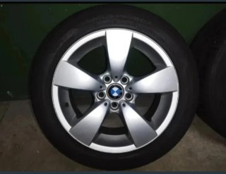 4 Llantas BMW Originales 17 con neumáticos.