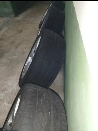 4 Llantas BMW Originales 17 con neumáticos.