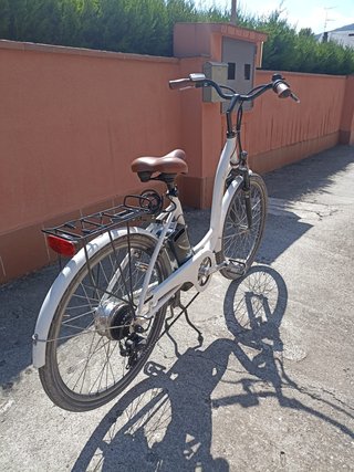 Bicicleta Eléctrica Urbana impecable!