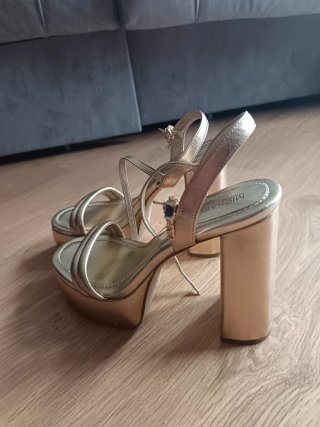 Sandalias Michael Kors Doradas Talla 38