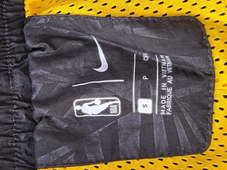 Chaqueta Nike Deportiva Amarilla y Negra