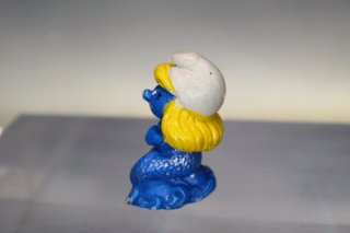 Los Pitufos: Pitufina Sirena. Figura de PVC. Sin marca, bootleg, vintage.
