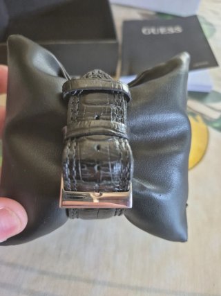 Reloj Guess Negro Correa Cuero