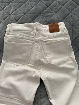 Vaqueros Massimo Dutti blancos