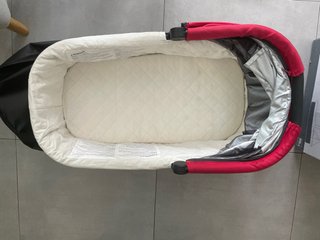 Capazo UPPAbaby Vista (2010-2014) + Bolsa