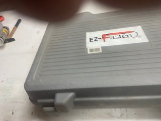 Pistola Clavadora EZ-Fasten-T