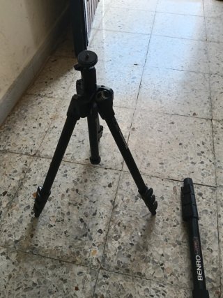 Trípode Manfrotto para cámaras
