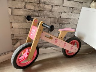 Bicicleta de madera para niños