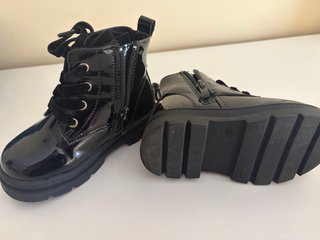 Botas militares charol negras