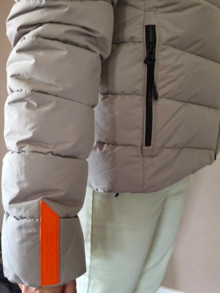 Chaqueta Superdry Gris.