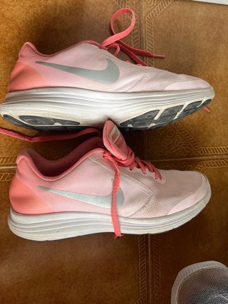 Zapatillas Nike Deportivas Rosas y Blancas