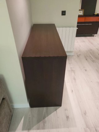 Aparador moderno in legno e vetro arancione