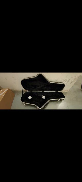 Funda Rígida Gator para Saxo Tenor