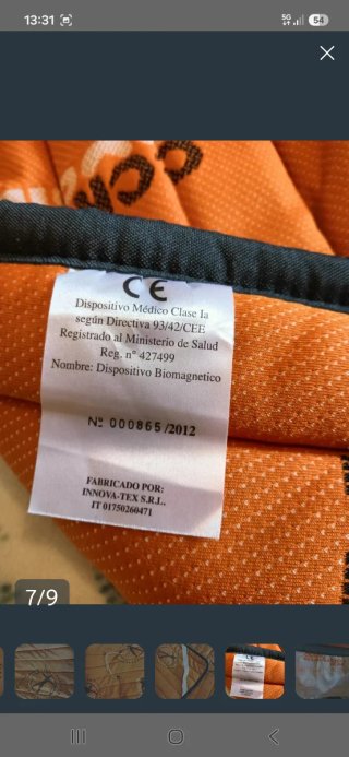 Cubre Colchón Naranja Magnético 9 Bandas 1'35x1'90