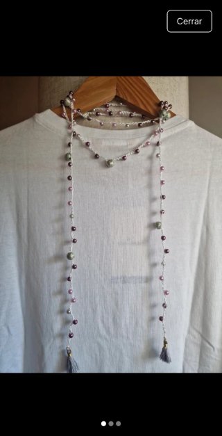 Collar largo de hilo con perlas