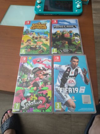Nintendo Switch Lite Verde + Funda Animal Crossing