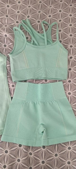 Conjunto deportivo Training BE BRAVE Menta Talla S