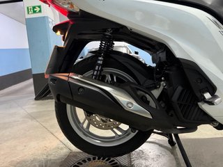 Honda SH 125i Scooter Blanca