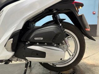 Honda SH 125i Scooter Blanca