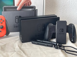 Nintendo Switch 1 v1