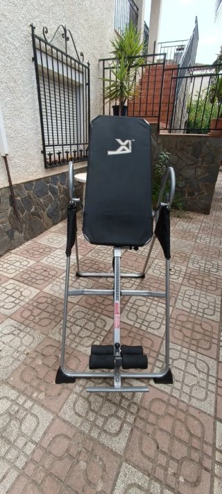 Cama Inversora para Estiramientos de Espalda