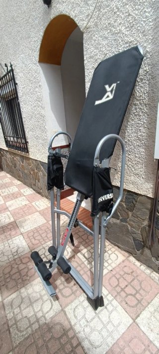 Cama Inversora para Estiramientos de Espalda