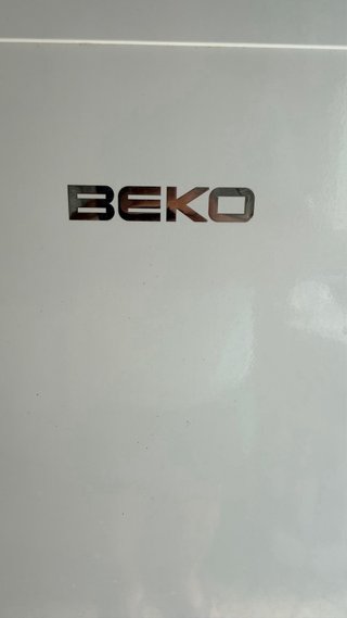 Nevera Beko blanca