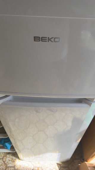 Nevera Beko blanca