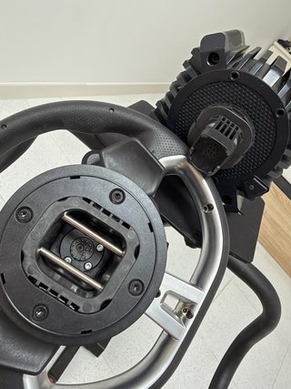 Fanatec DD Pro 8 Nm. Playseat Challenge Cockpit.