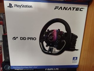 Fanatec DD Pro 8 Nm. Playseat Challenge Cockpit.