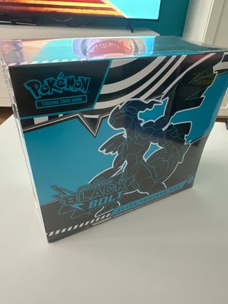 Pokémon Black & White Black Bolt Elite Trainer Box