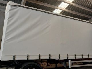 Plataforma Tauliner Lecitrailer