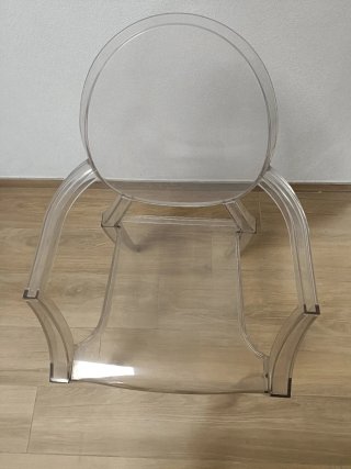 Lote 4 Sillas Louis Ghost Kartell