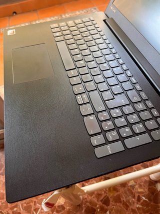 Lenovo SSD con Garantía, impoluto