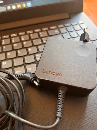 Lenovo SSD con Garantía, impoluto