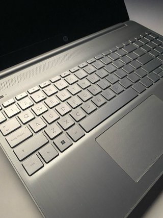 Portátil HP 15s-fq2146ns i3 8GB 256GB SSD