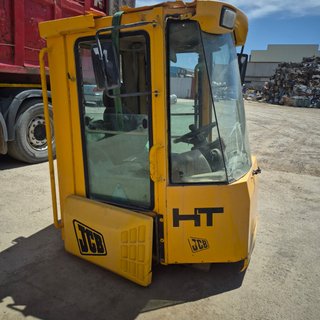 Despiece cabina JCB