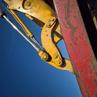 Despiece cabina JCB