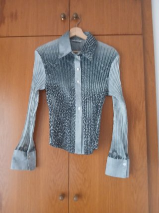 Camisa Made in Italy Talla XL equivale a talla (M)