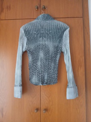 Camisa Made in Italy Talla XL equivale a talla (M)