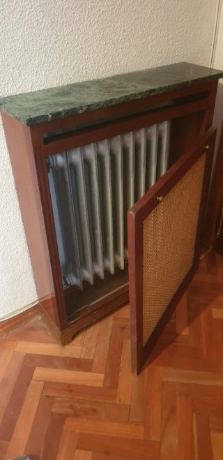 Cubre radiador madera y mármol 70x85x20
