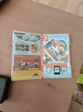 Donkey Kong Country Tropical Freeze Switch