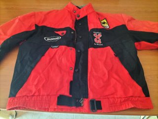 Cazadora Talla XXL Negro/Rojo Buen Estado