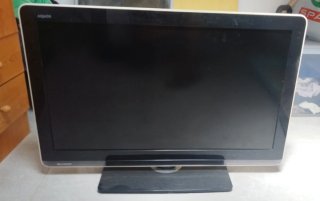 TV Sharp pequeña