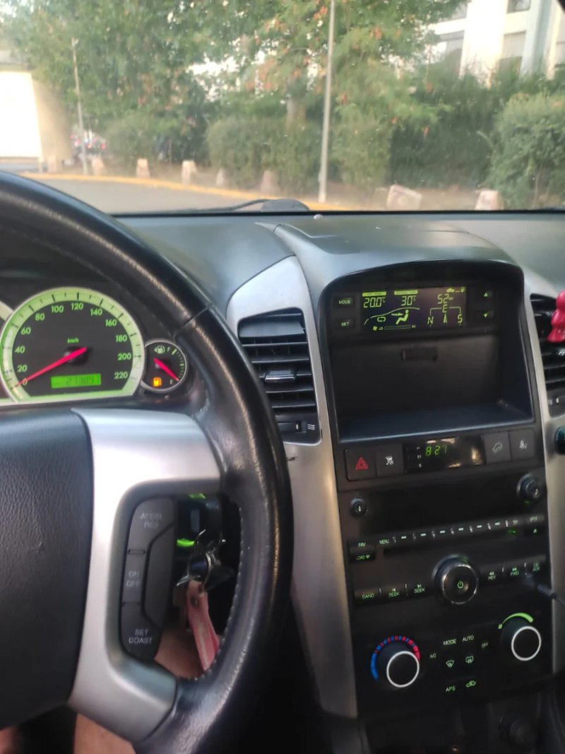 Chevrolet Captiva 2009 - foto 1