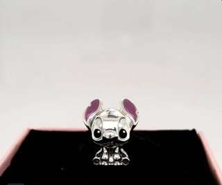 Charm Pandora Stitch Morado y Plateado