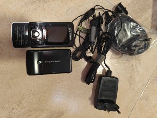 Lote 2 móviles Sony Ericsson y Siemens A60