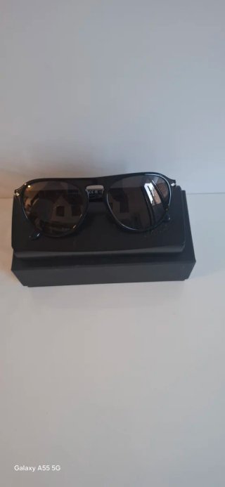 Gafas de Sol Persol Negras y Grises