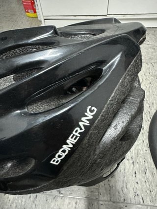 Vendo 2 cascos de bicicleta negro