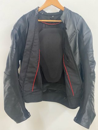 Mono de moto de carretera de cuero